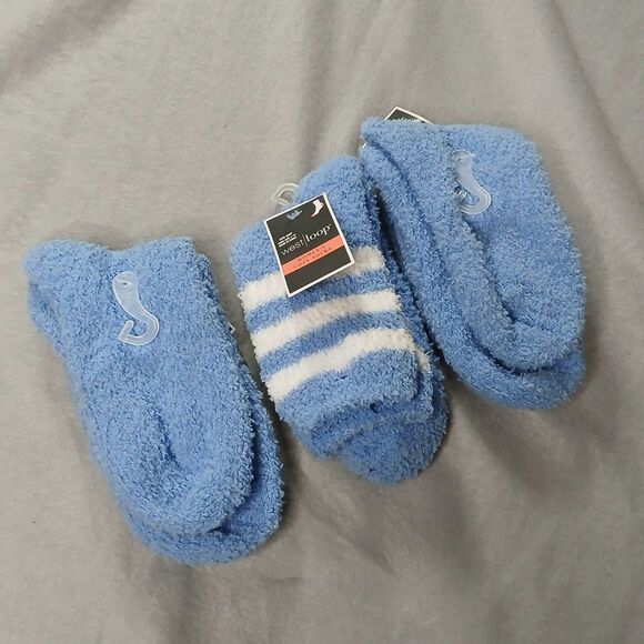 3 pair Westloop Fuzzy Crew Socks Blue White Warm Soft NWT Women's Size: 4-10 - Picture 3 of 5
